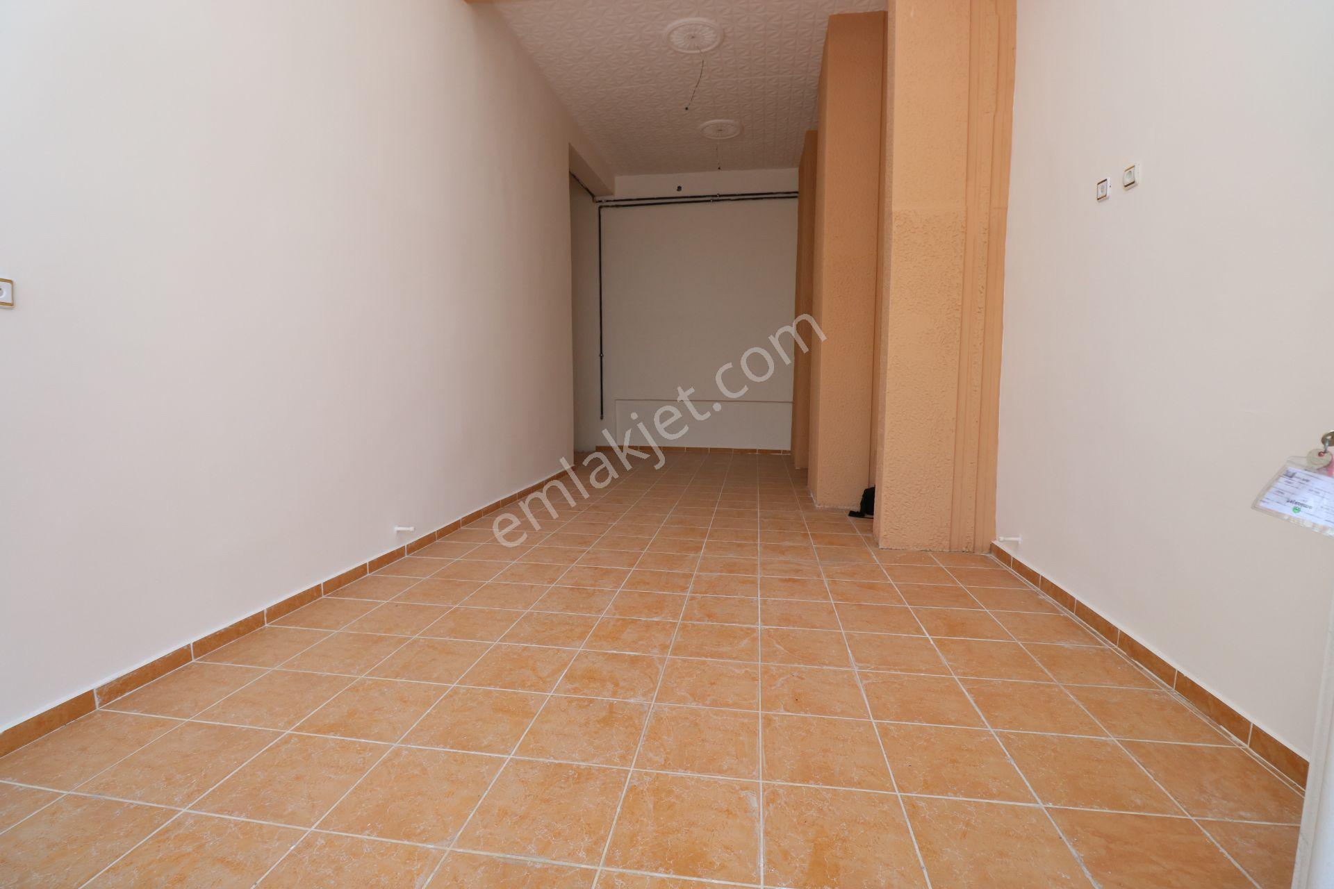 Elvanda Cadde Cephe 35 M2 Kiralık Dükkan - Görsel 11