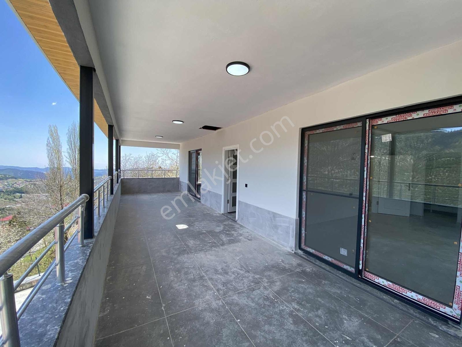 New Formdan Dağ Ve Doğa Manzaralı Lüks Satılık Villa - Görsel 31