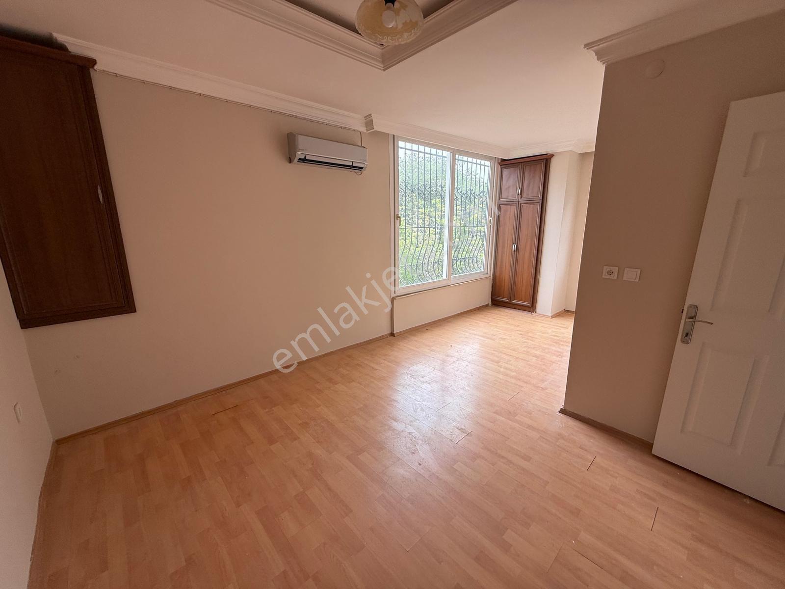 Kuşadası Kuştur Mevki Köşe Konum Geniş Bahçeli 3+2 Satılık Villa - Görsel 11