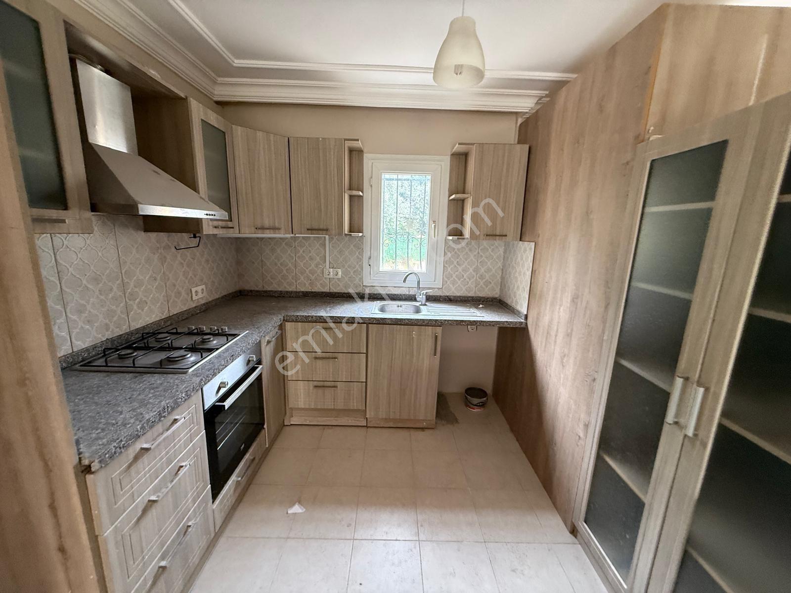 Kuşadası Kuştur Mevki Köşe Konum Geniş Bahçeli 3+2 Satılık Villa - Görsel 15