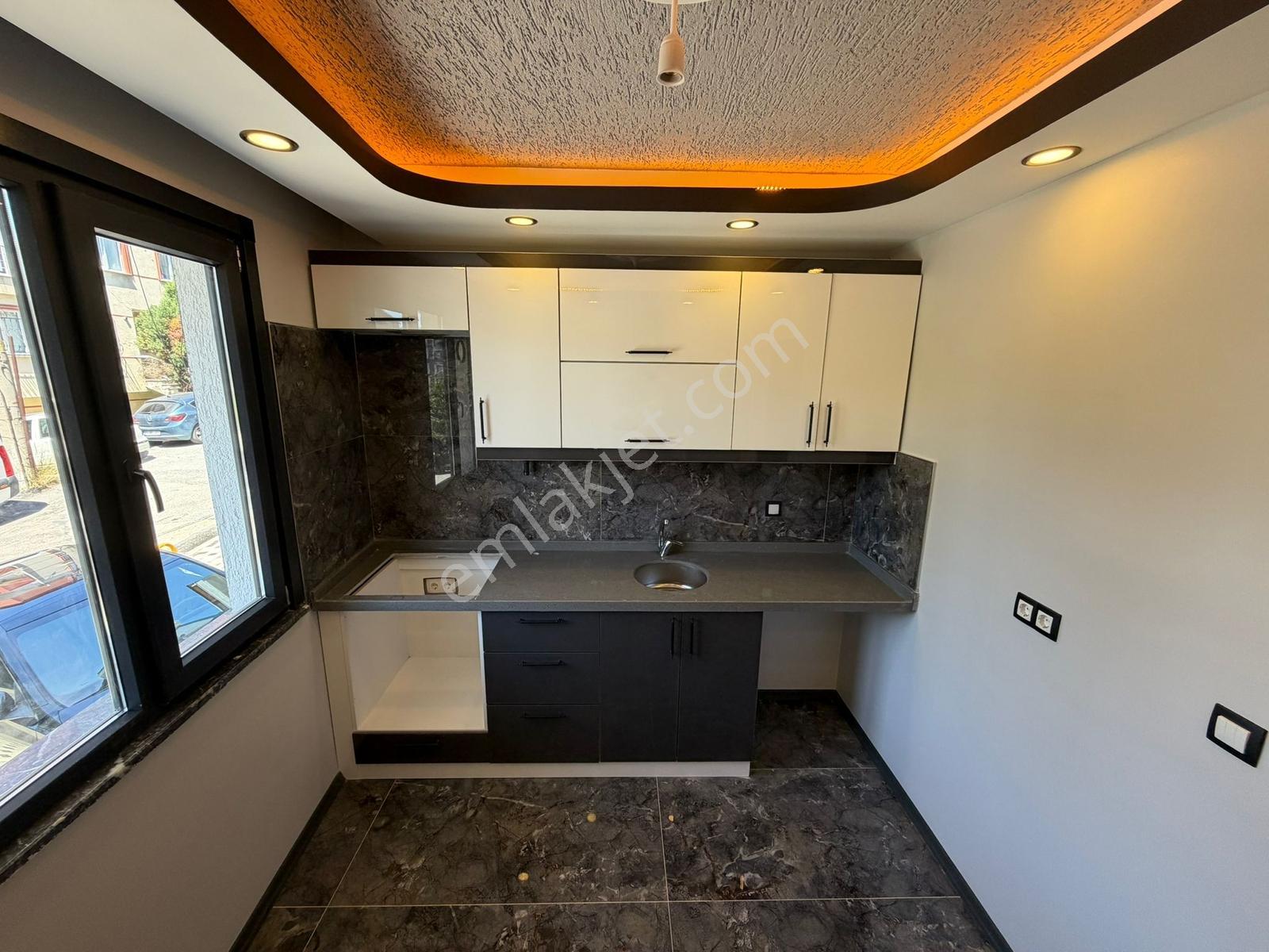 Sıfır Mustafapaşa 2+1 Asans.iskanlı 85m² Fırsat Ön Cephe !!! - Görsel 33