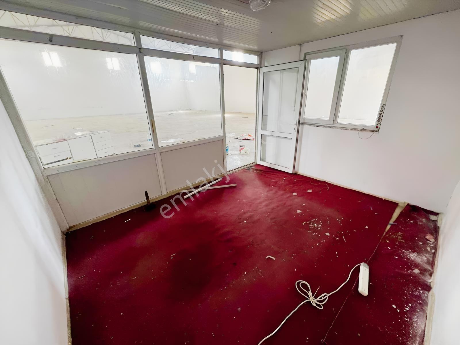 Altınova Sinan Mahallesinde Kiralık 460 M² Depo - Görsel 3