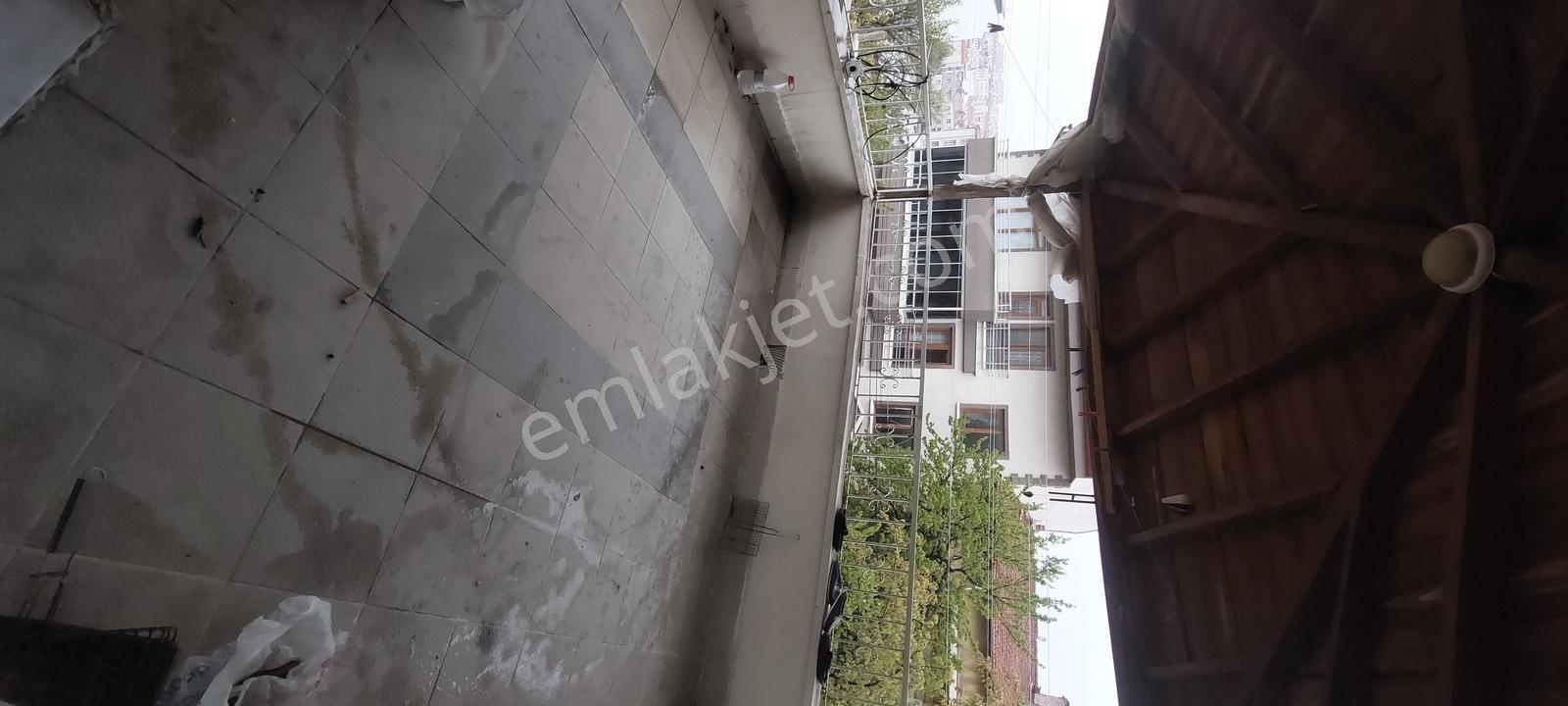 Daire Fiyatına Forum A.v.m Yanında Müstakil 10 Odalı Ev - Görsel 11
