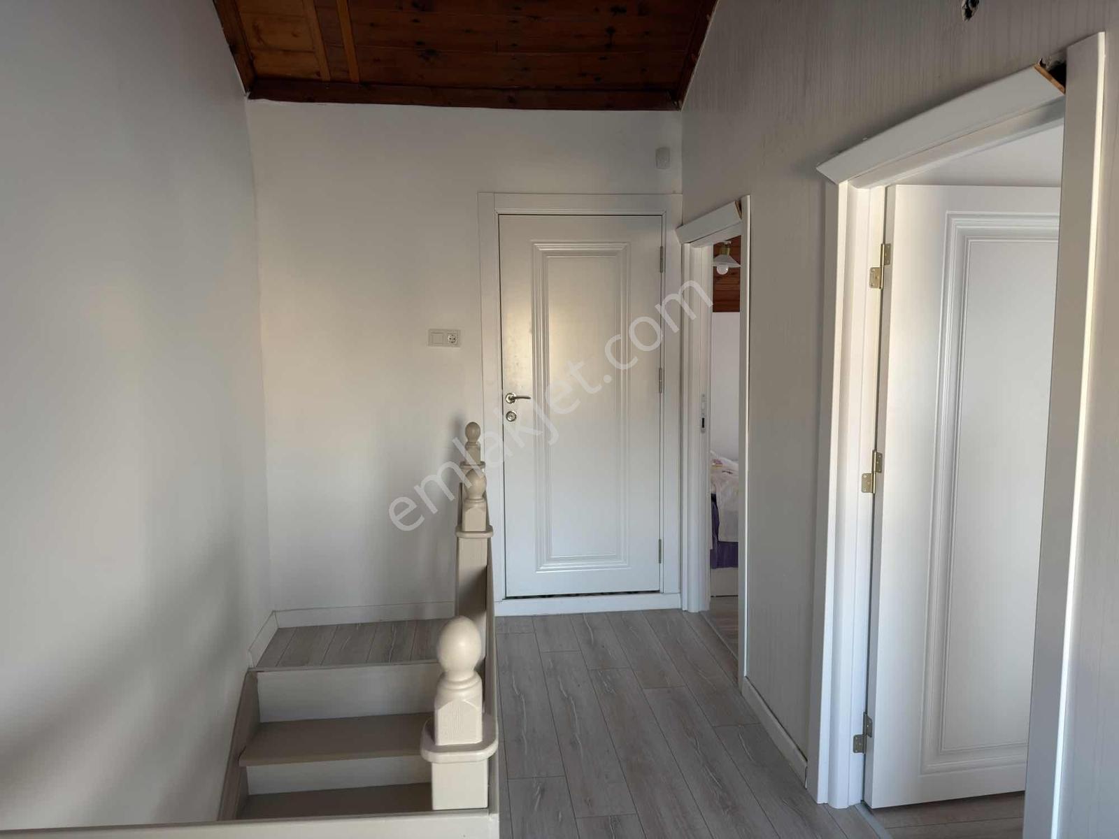 Silivri Semizkumlar'da Deniz Manzaralı 5+1 Masrafsız Villa - Görsel 35