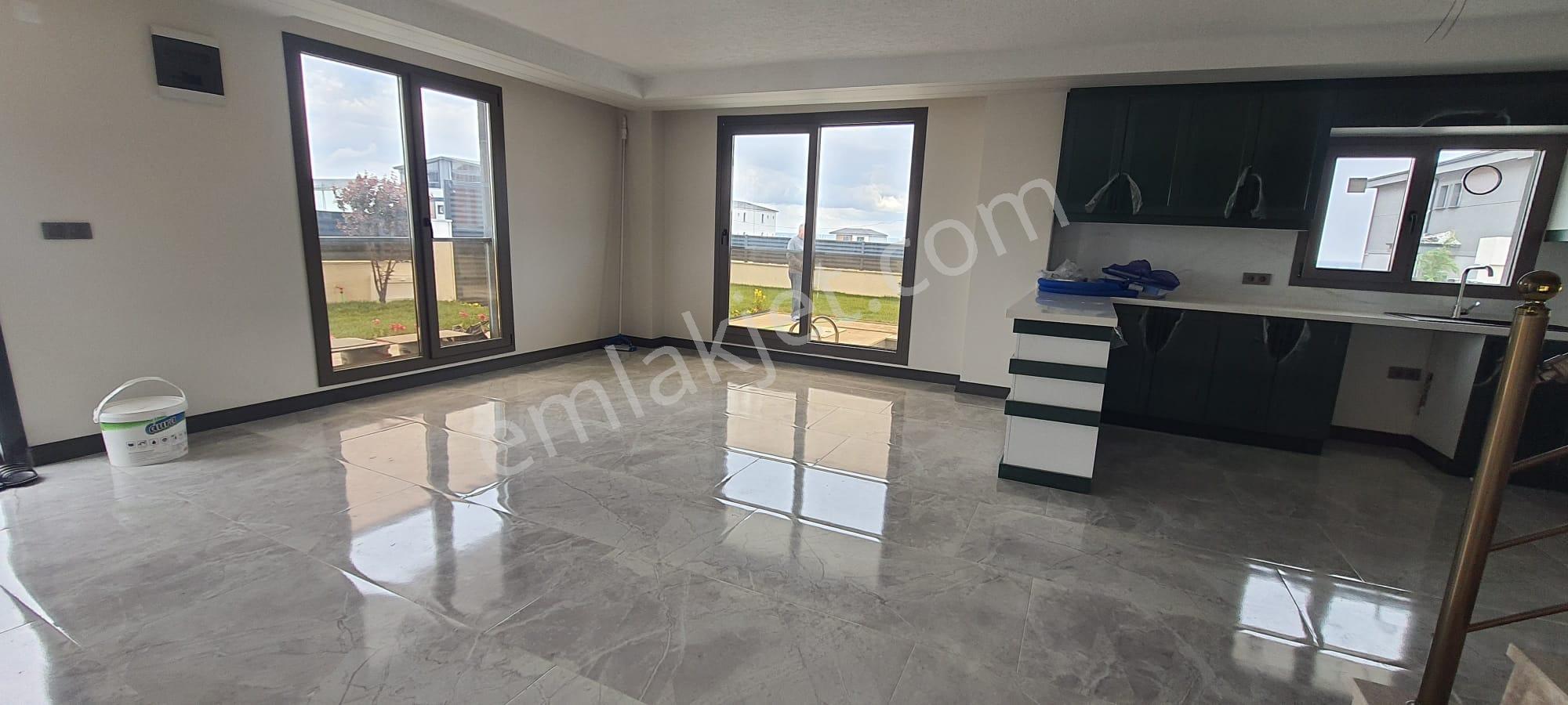 Yeniçiftlik'de 4+1 Büyük Havuzlu Villa#kartallar'dan# - Görsel 32