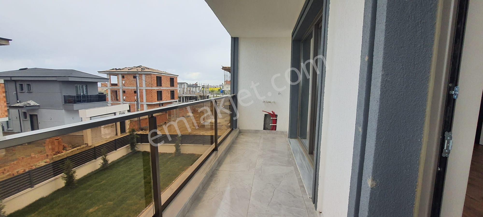 Yeniçiftlik'de 4+1 Büyük Havuzlu Villa#kartallar'dan# - Görsel 20