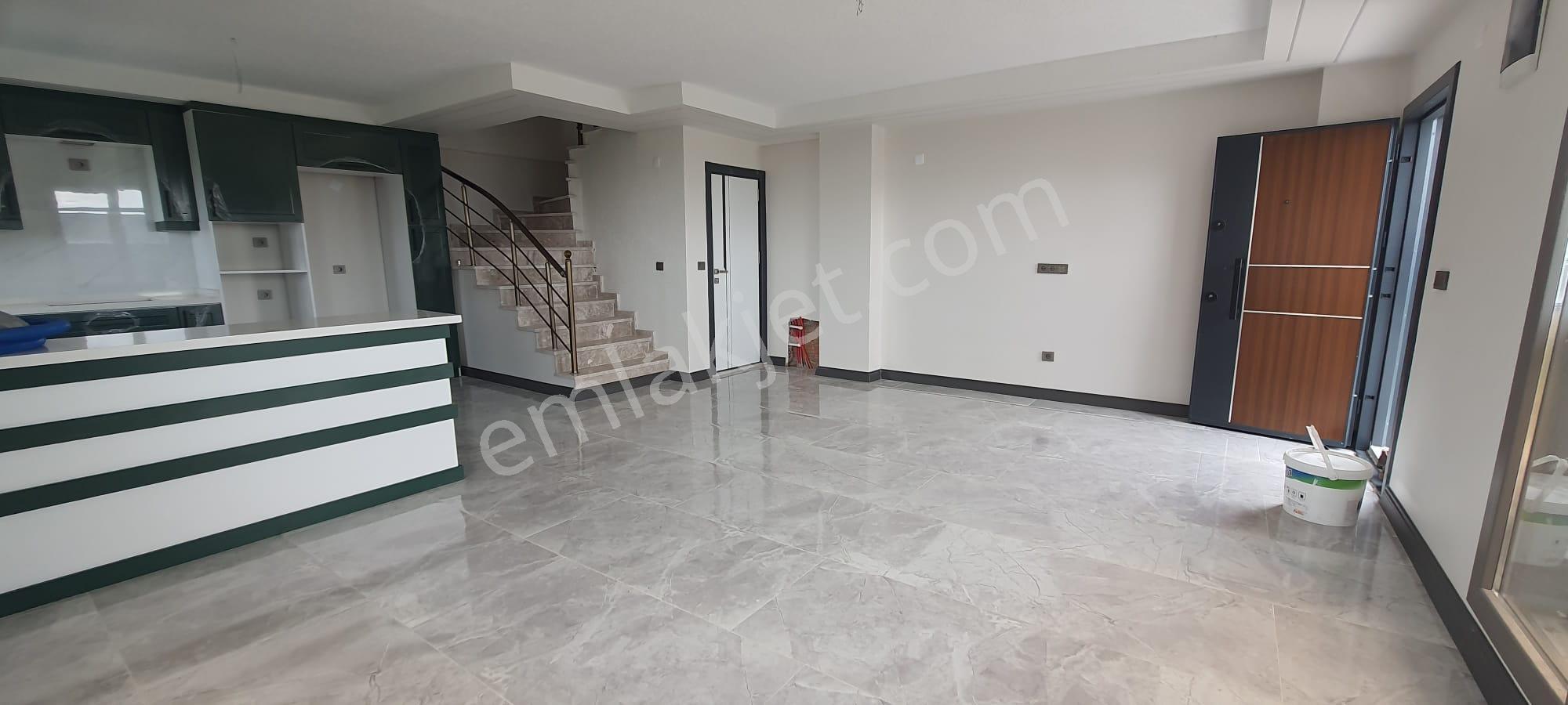 Yeniçiftlik'de 4+1 Büyük Havuzlu Villa#kartallar'dan# - Görsel 13