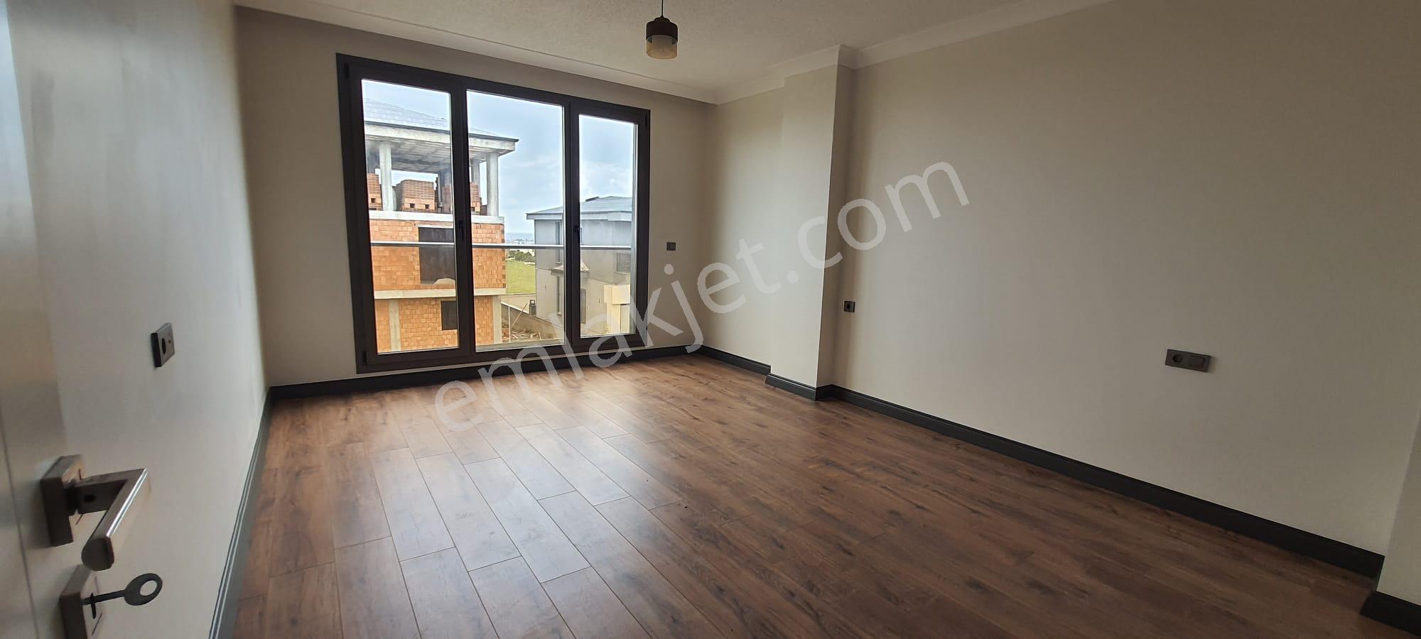 Yeniçiftlik'de 4+1 Büyük Havuzlu Villa#kartallar'dan# - Görsel 24