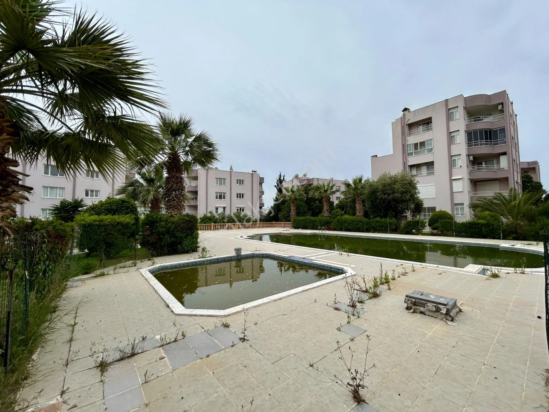 Kuşadası Ege Mahallesi Batı Ege Yalıkent Sitesi Satılık Bahçe Dubleks Daire - Görsel 2