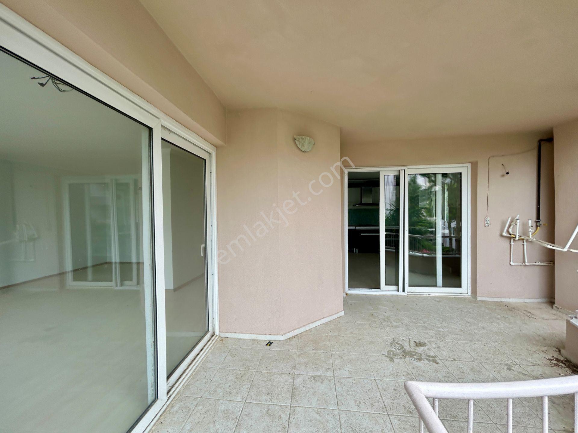 Kuşadası Ege Mahallesi Batı Ege Yalıkent Sitesi Satılık Bahçe Dubleks Daire - Görsel 22