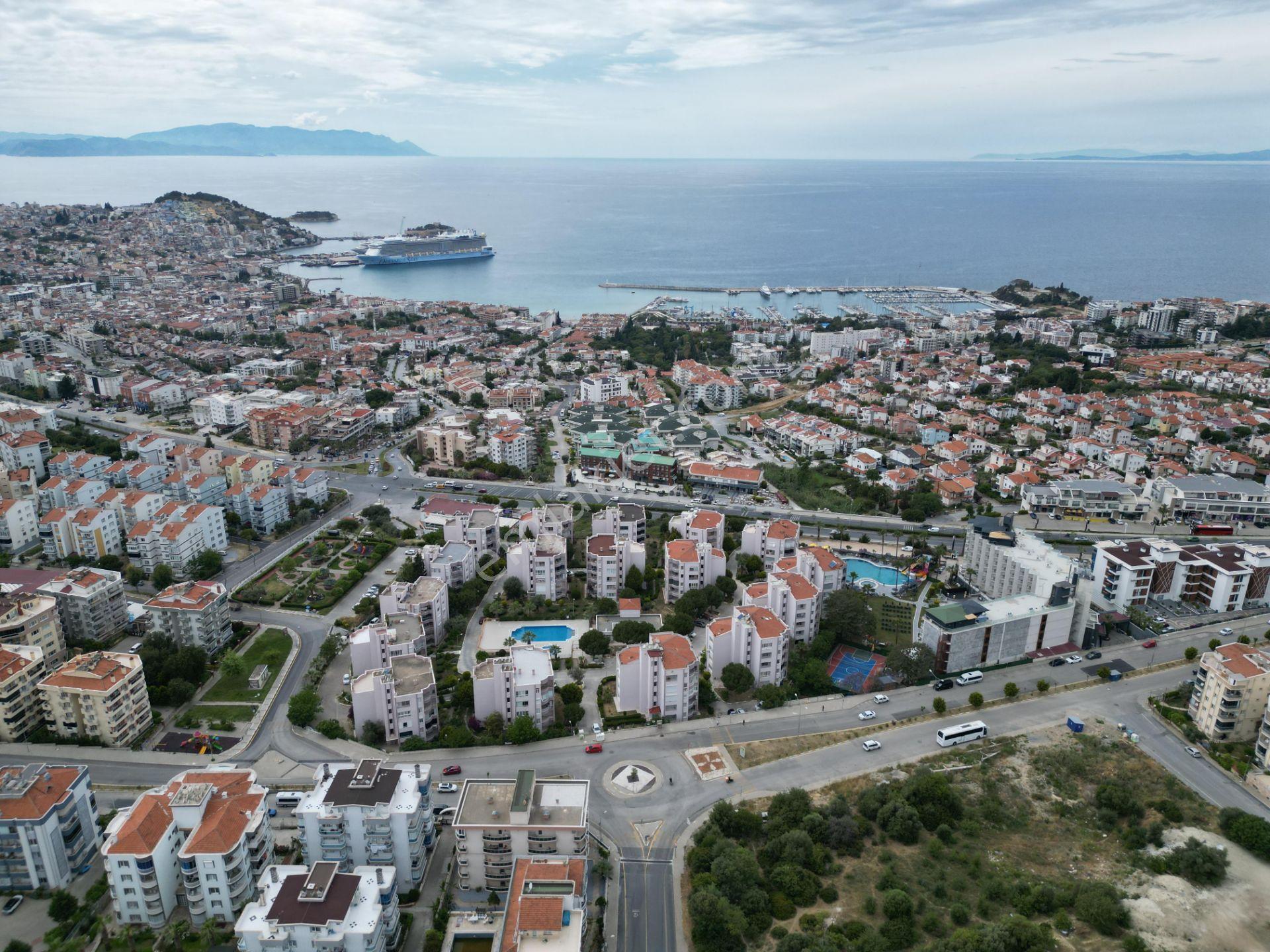 Kuşadası Ege Mahallesi Batı Ege Yalıkent Sitesi Satılık Bahçe Dubleks Daire - Görsel 35