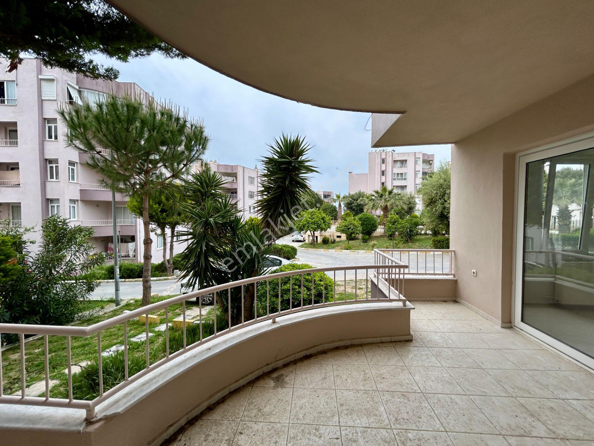 Kuşadası Ege Mahallesi Batı Ege Yalıkent Sitesi Satılık Bahçe Dubleks Daire - Görsel 21
