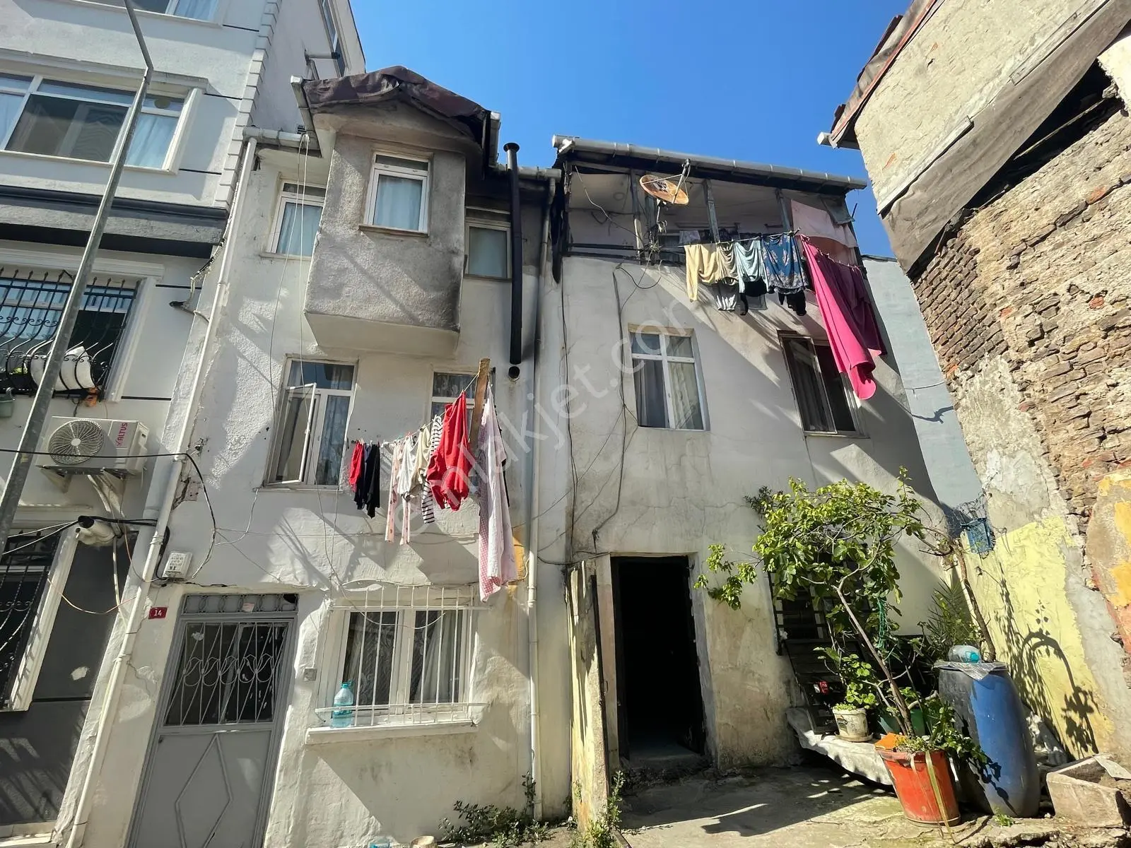 Beyoğlu Tomtom Mahallesi'nde Merkezi Konumda Komple Satılık Bina - Görsel 10