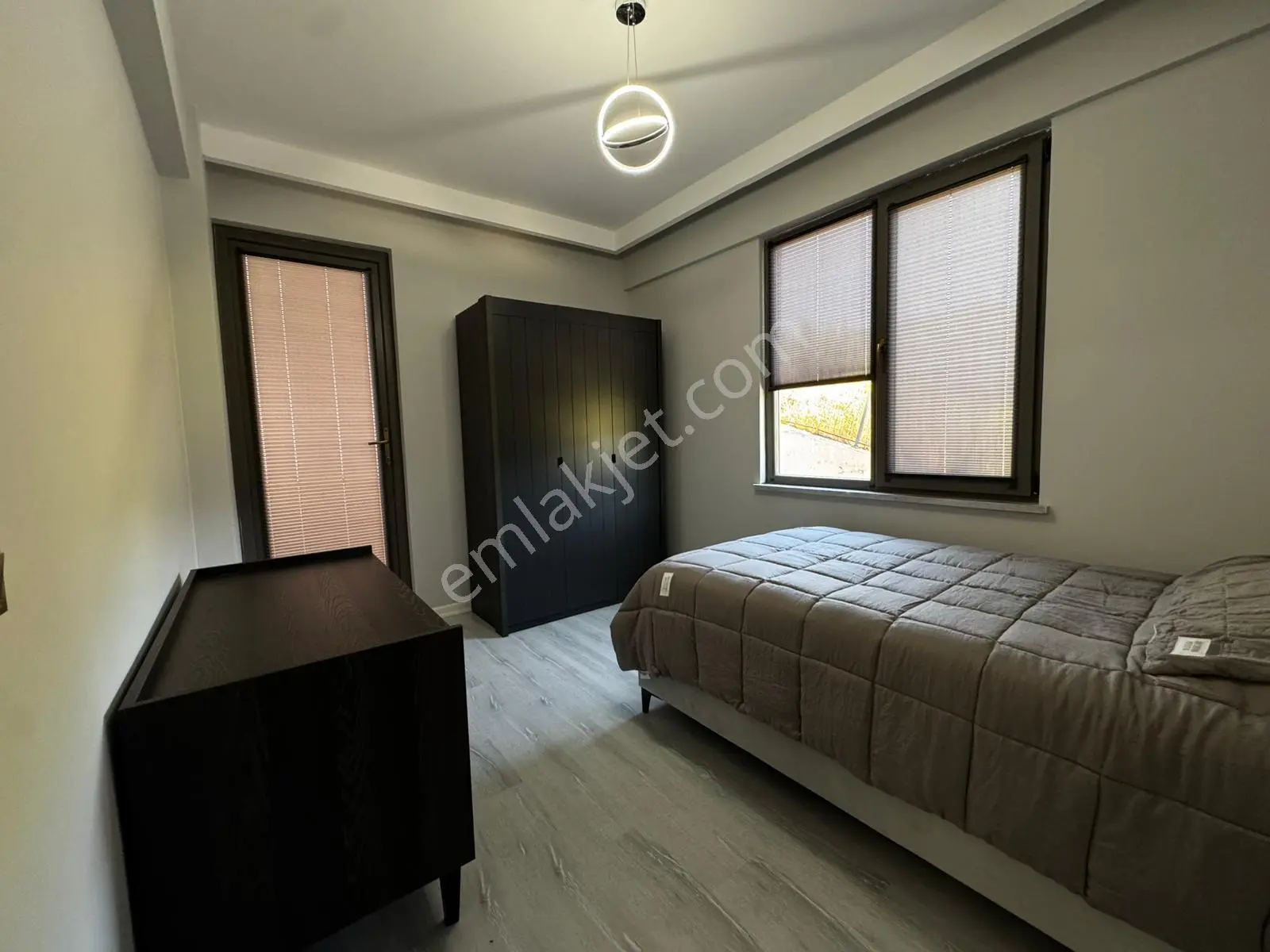 Kurşunlu'da Havuz Manzaralı 3+1 Satılık Sıfır Daire - Görsel 3
