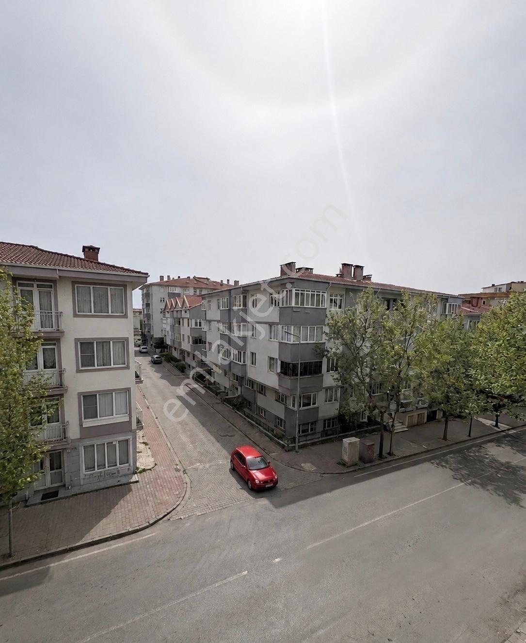 Çorlu Reşadiyede Cadde Üstü Güney Cephe 2+1 Daire