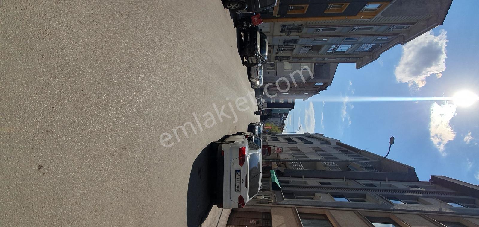 Güllük Mah. Collesium Yakınında Çift Balkon Satılık 2+1 - Görsel 22