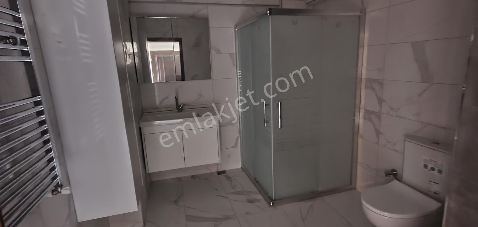 Güllük Mah. Collesium Yakınında Çift Balkon Satılık 2+1 - Görsel 17