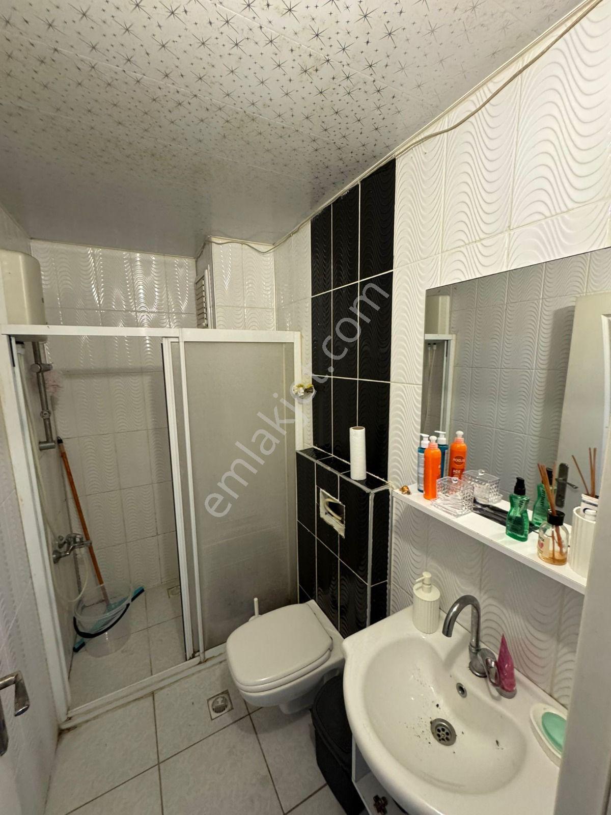 Atmacadan Çiftlikköyde 2+1 ,sıfır Eşyalı Kiracılı Satılık Fırsat Daire - Görsel 3