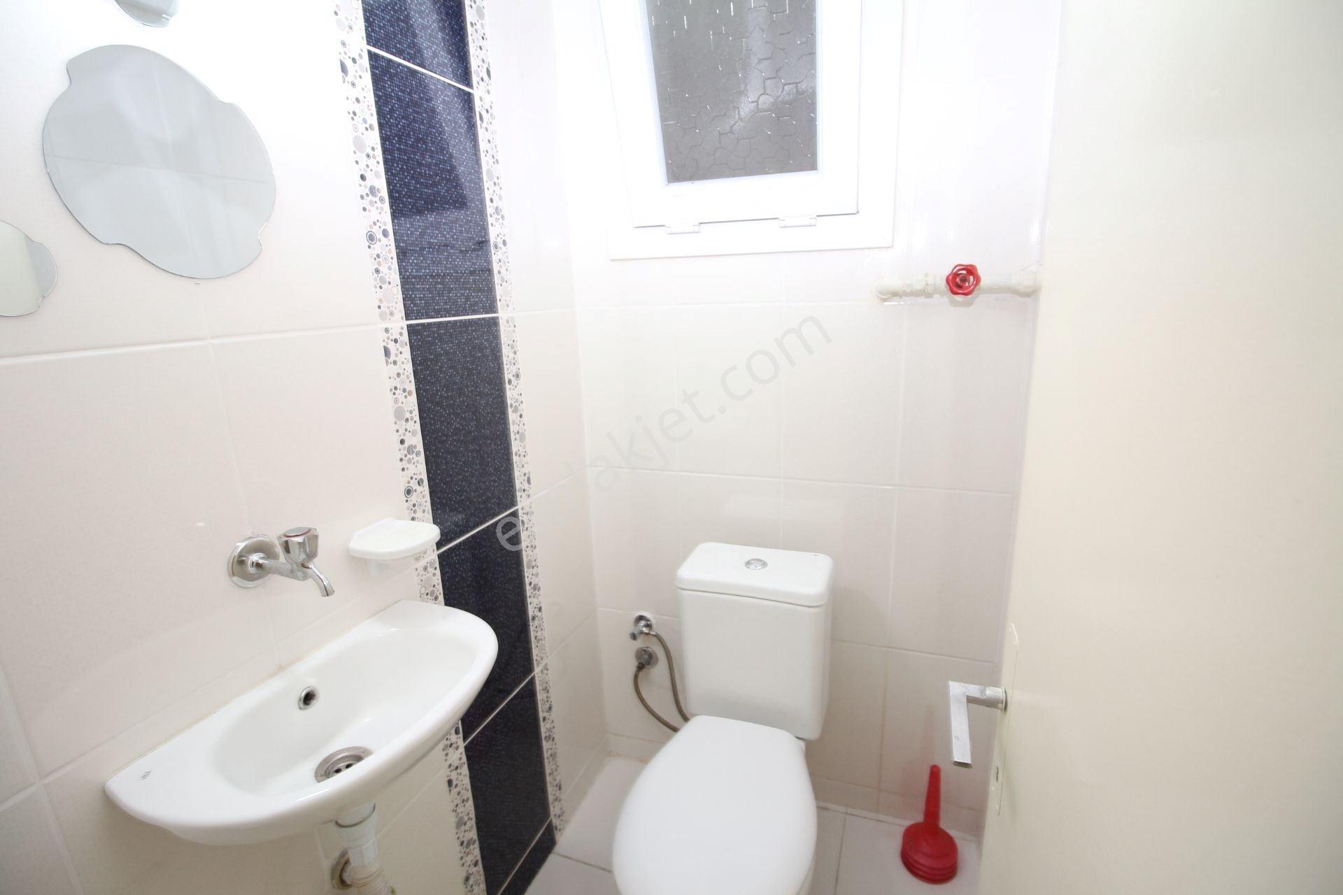 Basınsitesi'nde Doğalgazlı, Bahçe Katı 2+1 Daire - Görsel 13