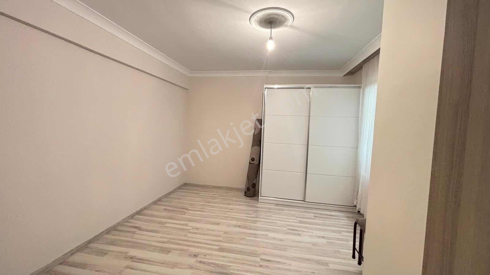 Kiralık Gaziler Mahallesinde 2+1 Daire - Görsel 7