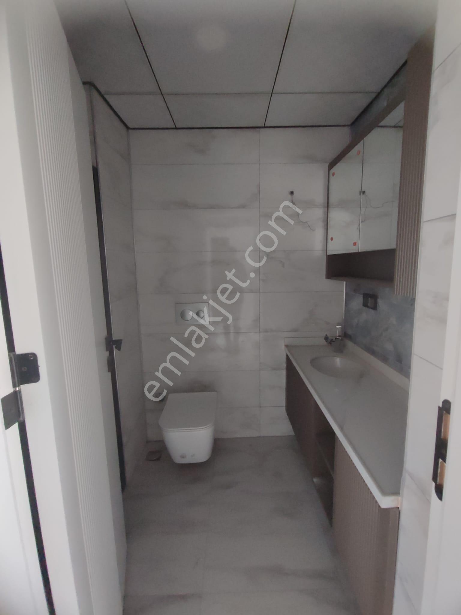 Gençosman Caddesi Üzerinde Site İçinde Satılık 3+1 Daire - Görsel 12