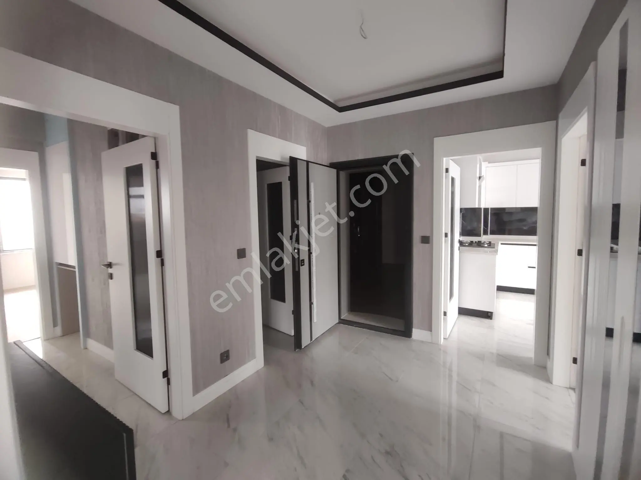 Gençosman Caddesi Üzerinde Site İçinde Satılık 3+1 Daire - Görsel 9