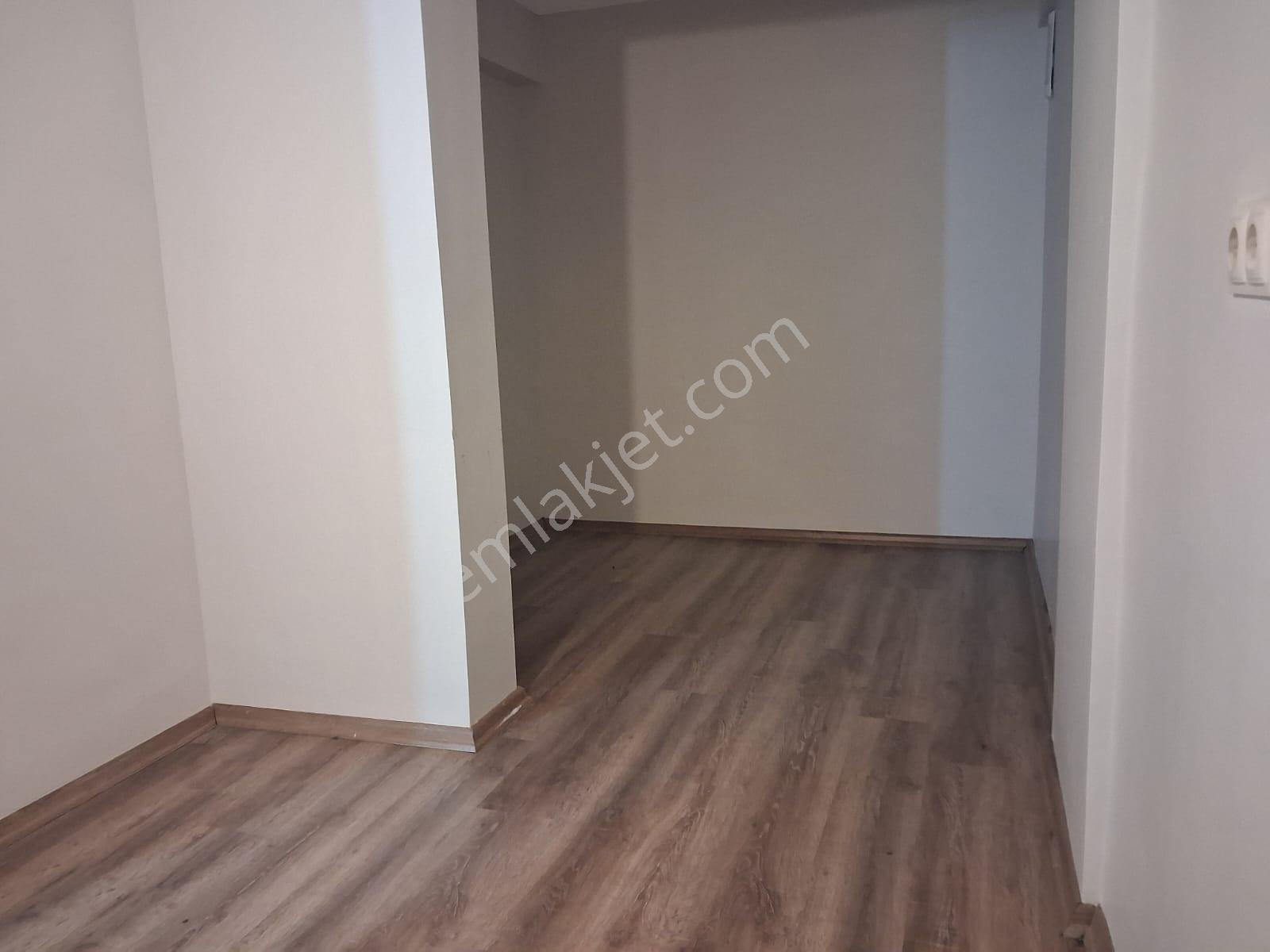 Güzelyalı'da Tramvaya Yakın Bakımlı 2+1 Kiralık Daire - Görsel 22