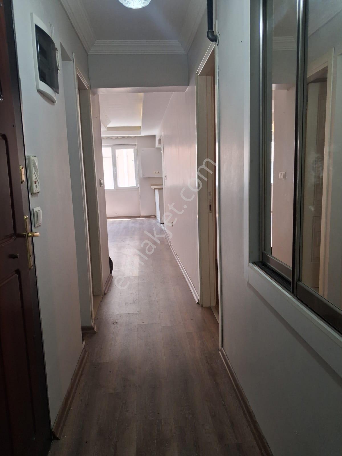 Güzelyalı'da Tramvaya Yakın Bakımlı 2+1 Kiralık Daire - Görsel 31