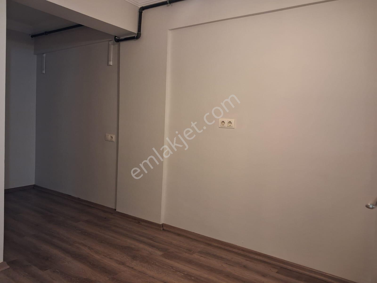 Güzelyalı'da Tramvaya Yakın Bakımlı 2+1 Kiralık Daire - Görsel 6