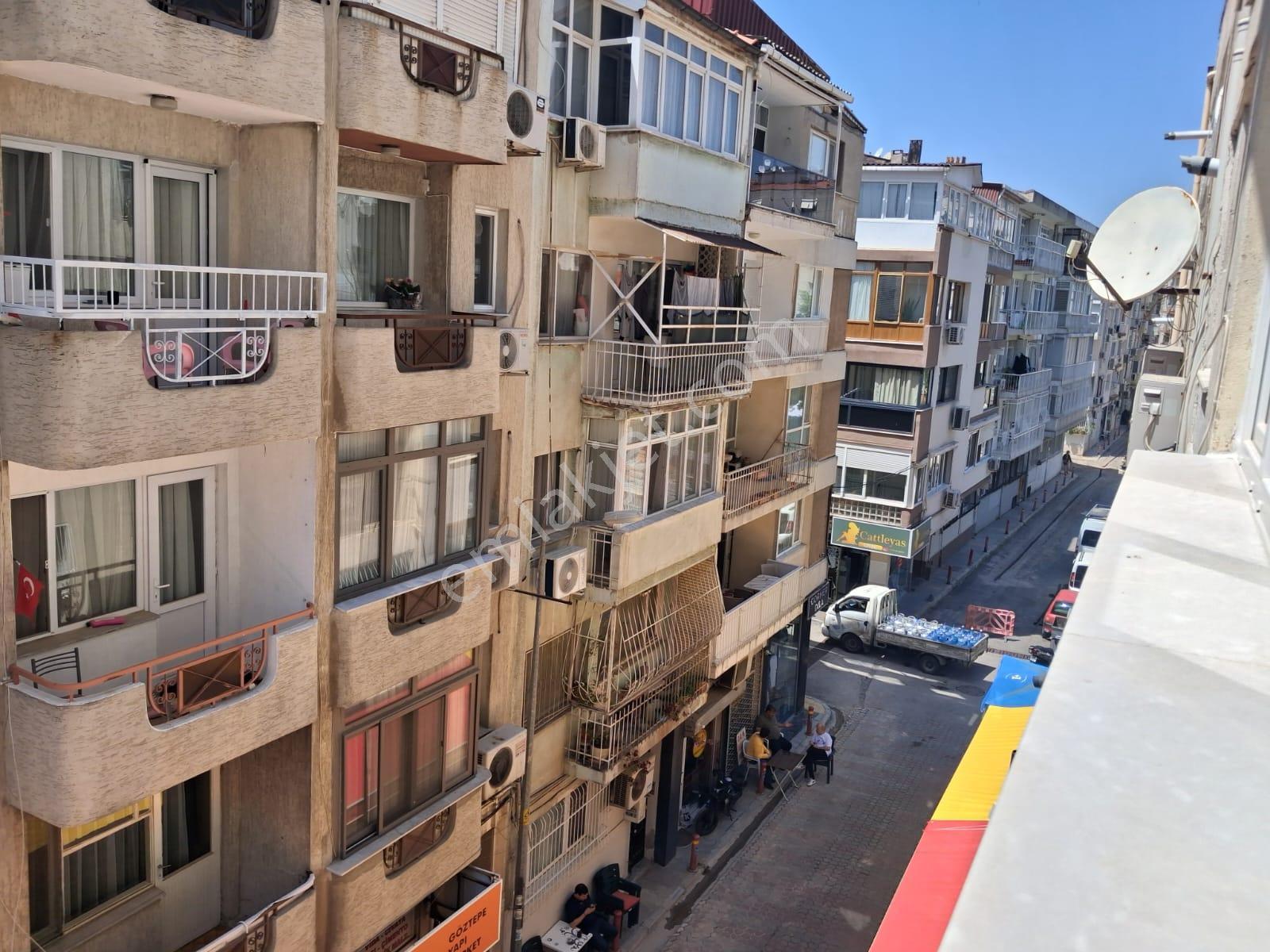 Güzelyalı'da Tramvaya Yakın Bakımlı 2+1 Kiralık Daire - Görsel 13