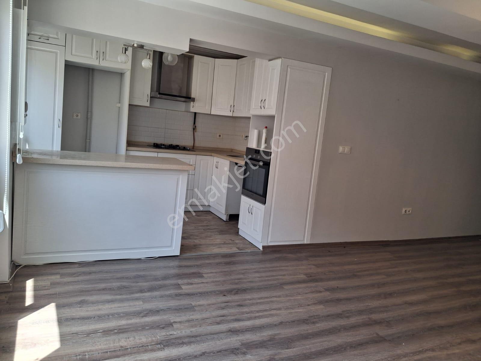 Güzelyalı'da Tramvaya Yakın Bakımlı 2+1 Kiralık Daire - Görsel 20