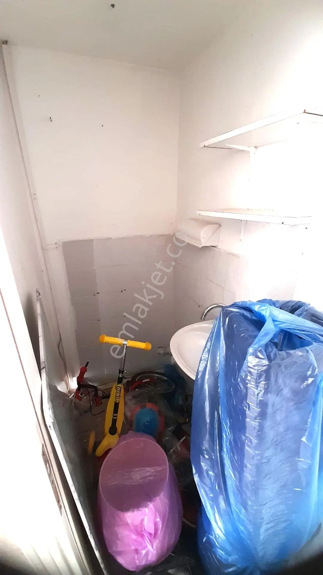 Erdem Emlak Ofisinden 22 M2 Dükkan Çiftlik Mahallesi Letafet Cad - Görsel 5