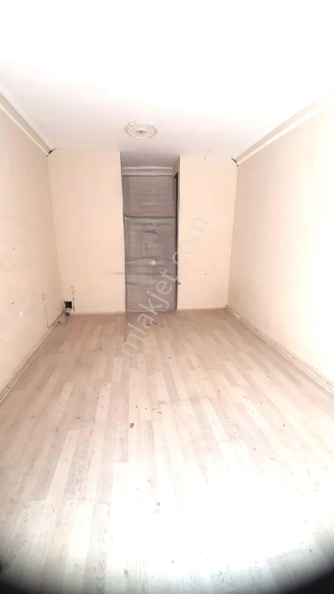 Erdem Emlak Ofisinden 22 M2 Dükkan Çiftlik Mahallesi Letafet Cad - Görsel 4