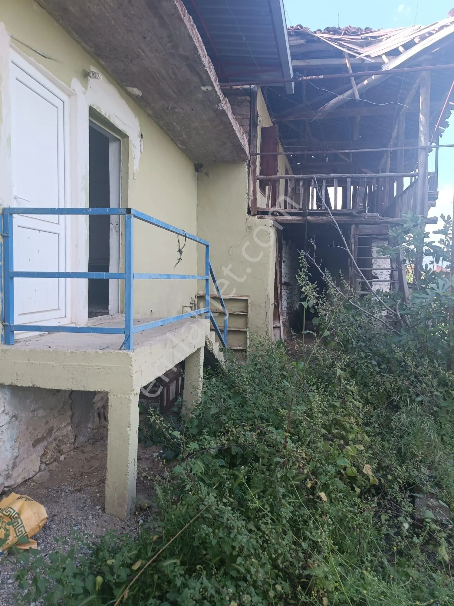 Müstakil Köy Evi
