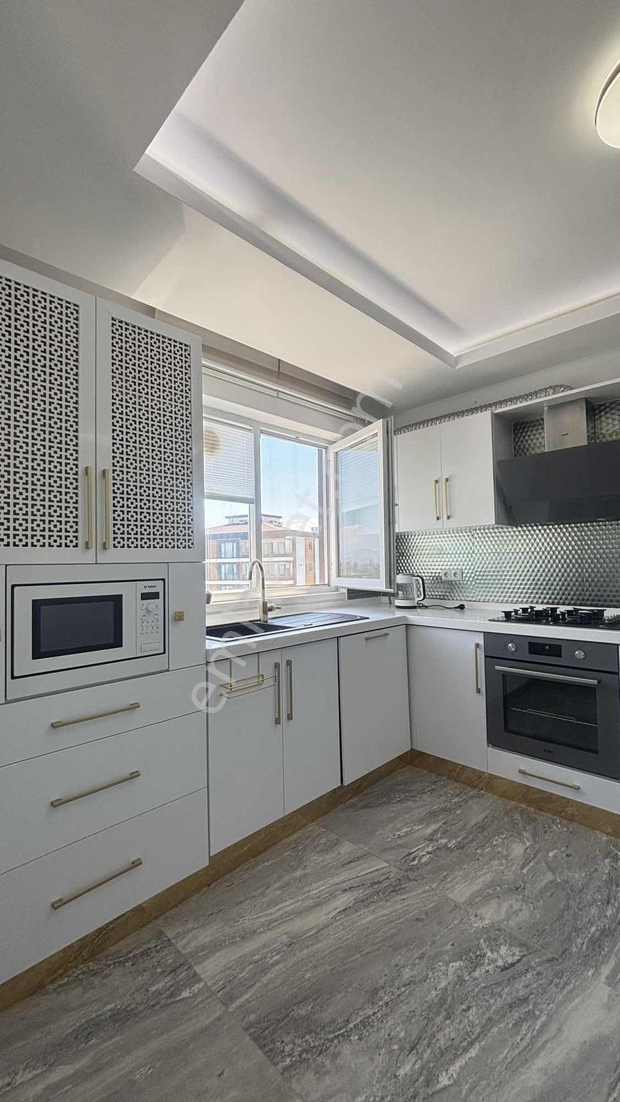 Atakum Acil Deniz Ve Şehir Manzaralı 180 M2 3+1 Daire - Görsel 3