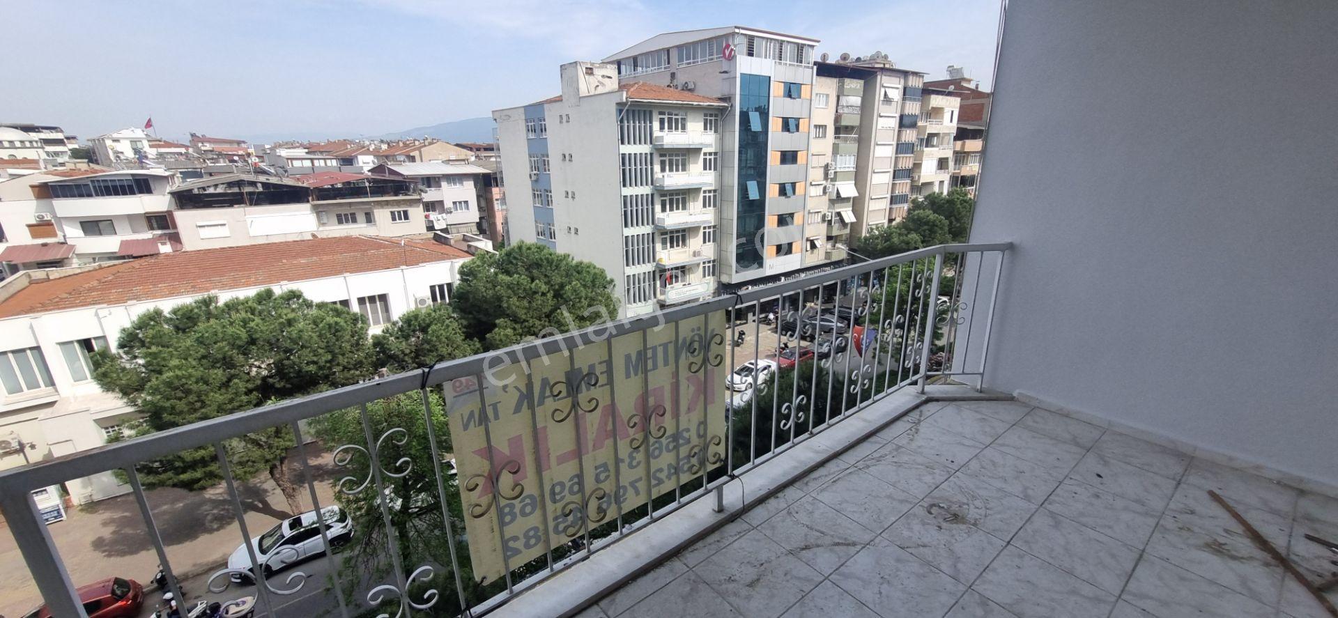 Aydın Nazilli Yöntem Emlaktan Karaçay Mahallesindedoğalgazlı Kiralık 3+1 Daire - Görsel 32