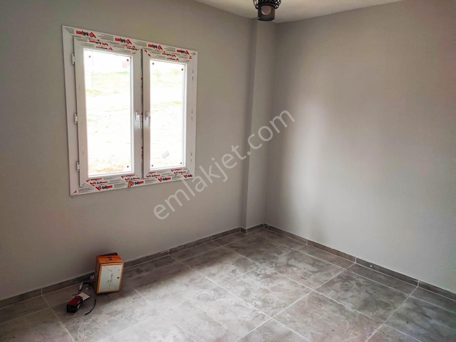 Kar Emlaktan Yenikonacık Efes Sitesi Altında 3+1 Satılık Dubleks Villa - Görsel 3