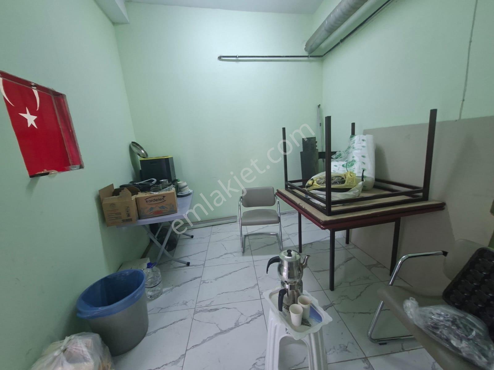 Çayırova Cadde Üstü Merkezi Konum 160m² İki Katlı Kiralık Dükkan - Görsel 13