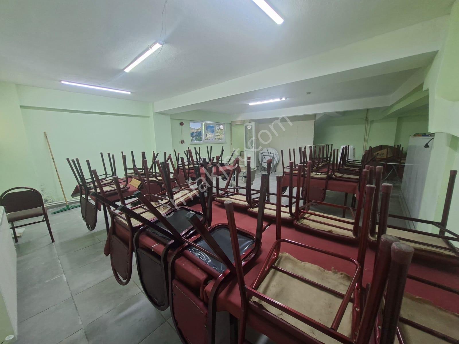 Çayırova Cadde Üstü Merkezi Konum 160m² İki Katlı Kiralık Dükkan - Görsel 24