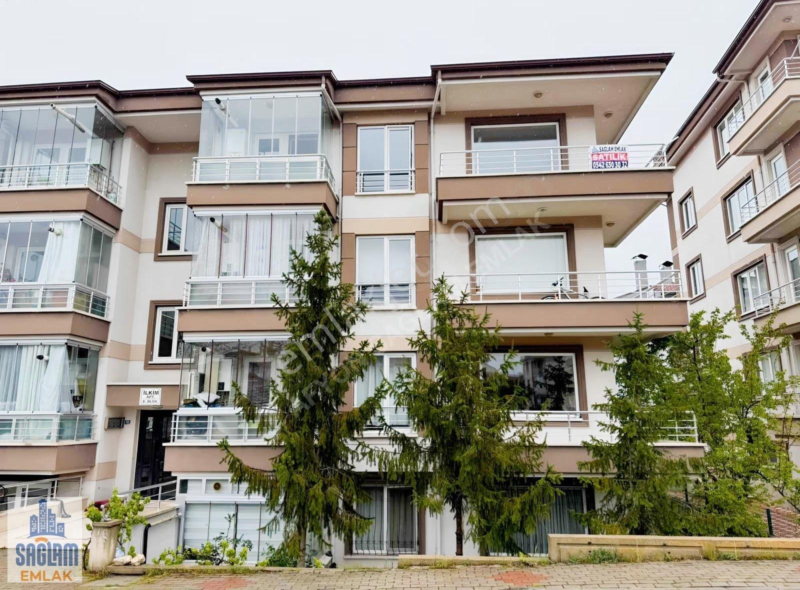 Sağlam Emlaktan Eşrefpaşada Satılık Fırsat 3+1 Daire