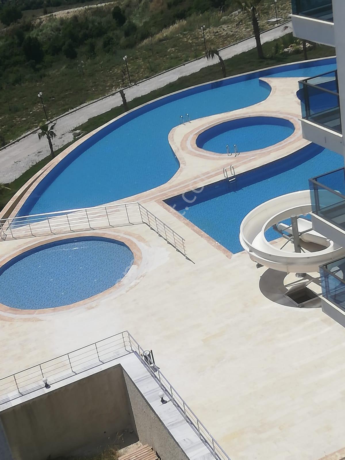 Deniz Ve Havuz Manzaralı 57 M2 Eşyalı Satılık 1+1 Daire - Görsel 20