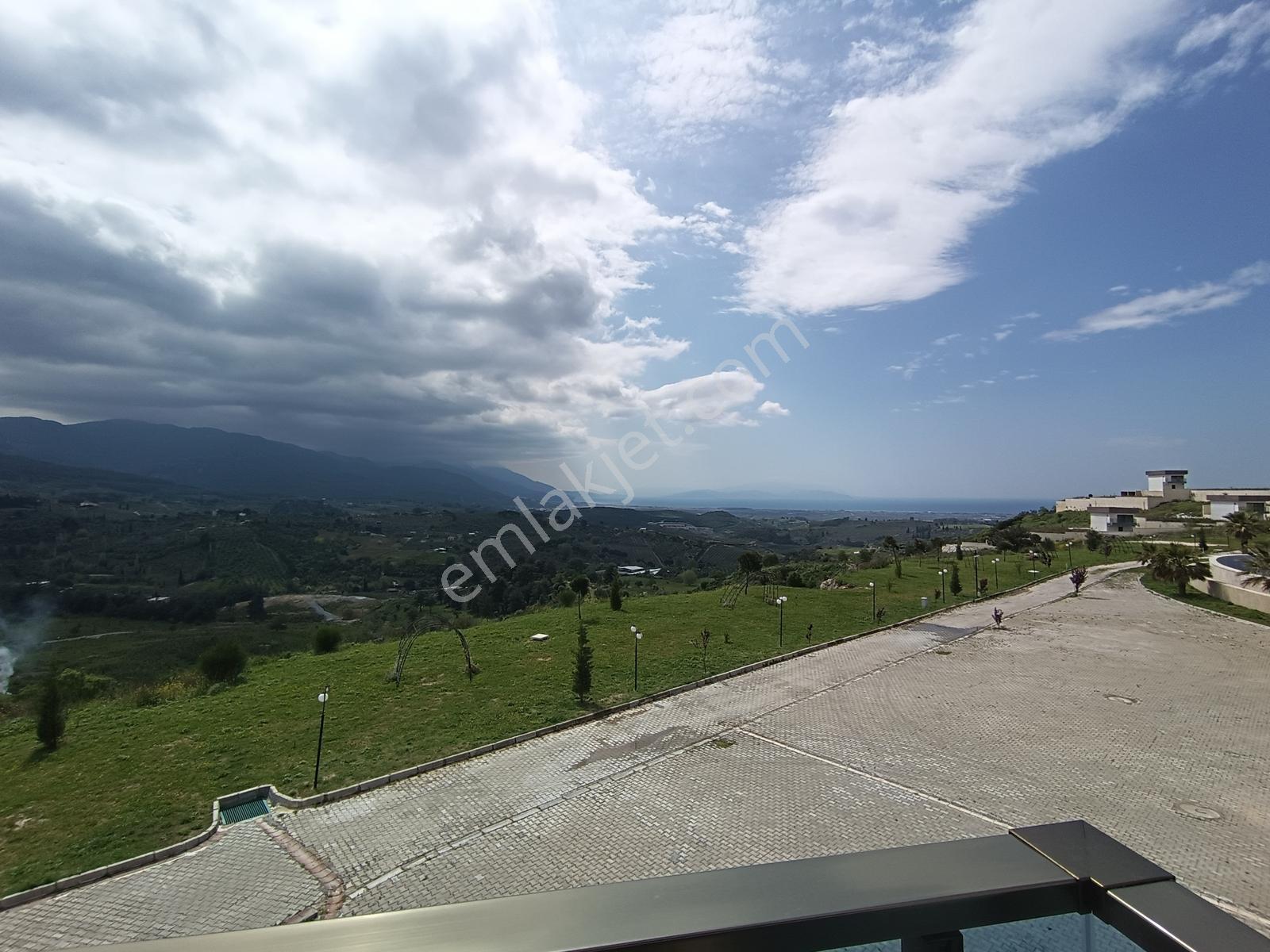 Deniz Ve Havuz Manzaralı 57 M2 Eşyalı Satılık 1+1 Daire - Görsel 18