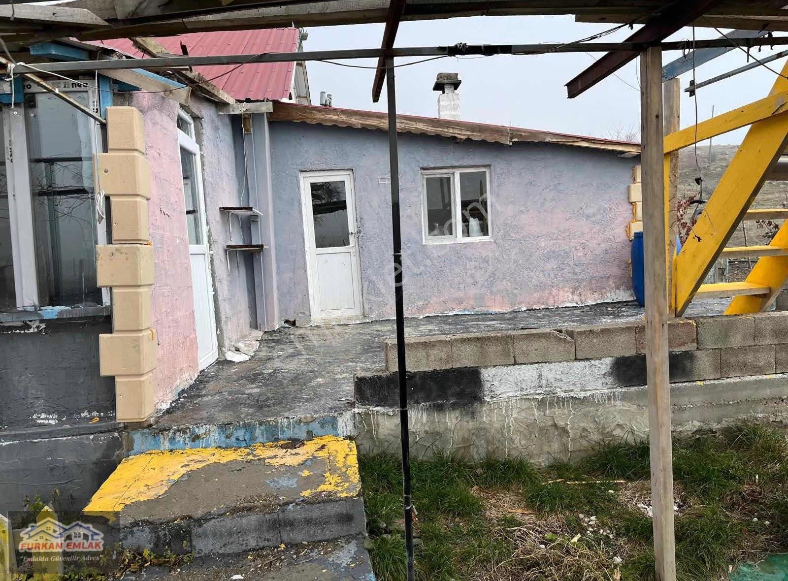 Furkan Emlak Tan Muradiye Mahallesinde Müstakil Bahçe Evi - Görsel 12