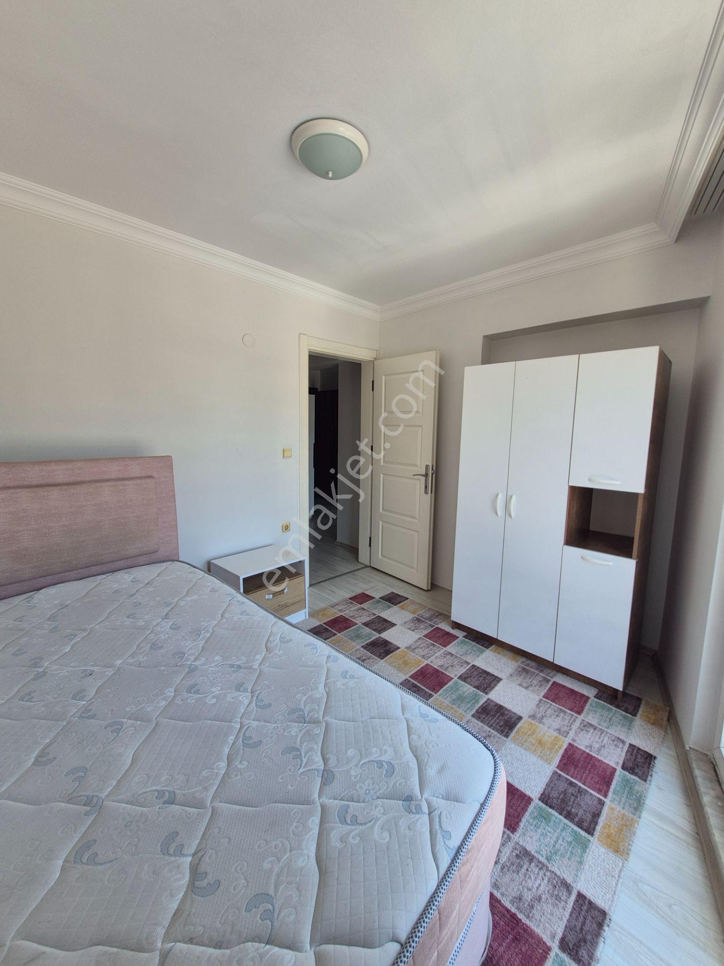 Karaçay Mah.'de Dörtyol Meydanda Eşyalı 1+1 Kiralık Daire - Görsel 11