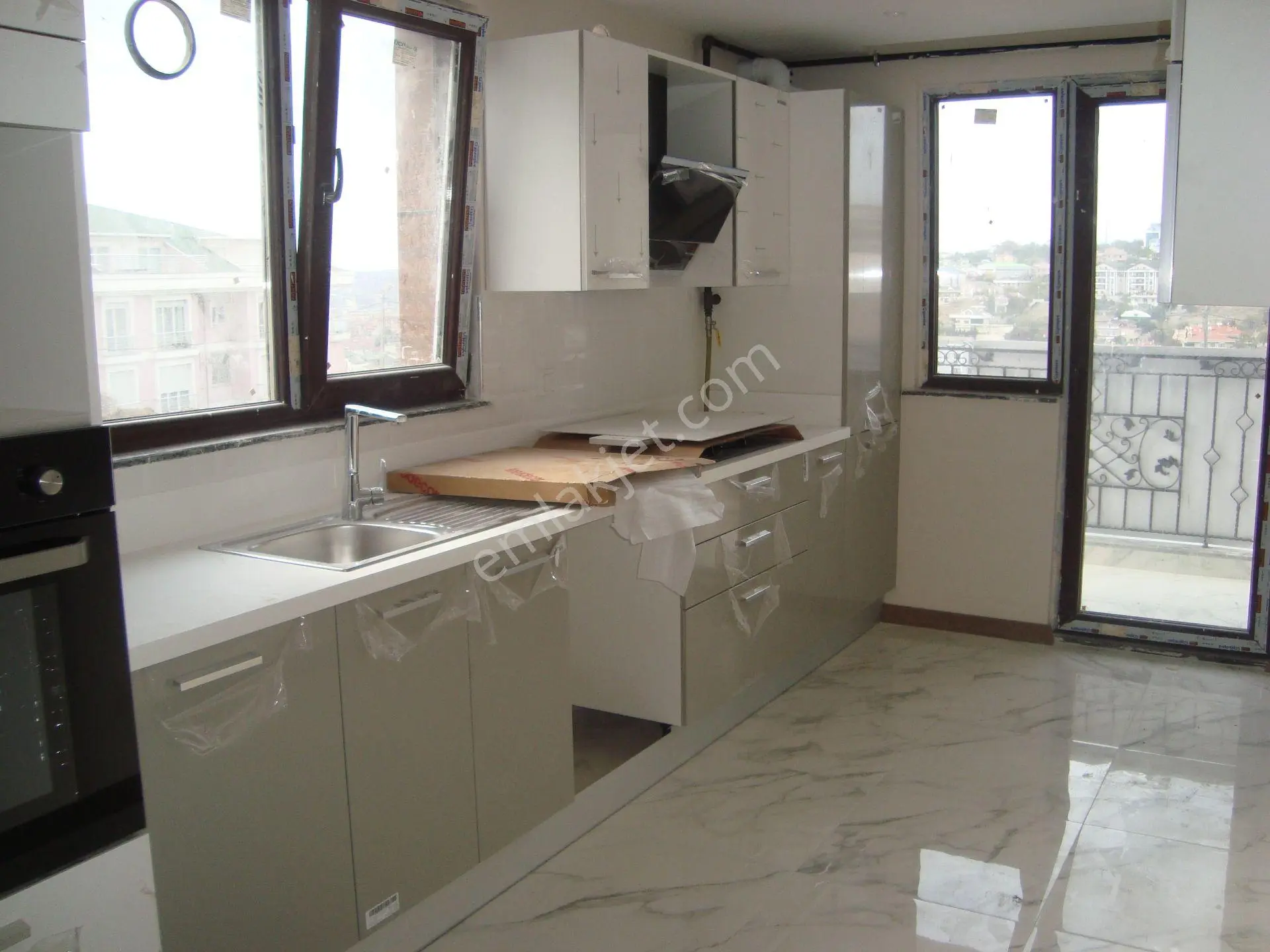 Büyükçekmece Cumhuriyet Mah Lüx Havuzlu Site 3+1 Acil Satılık Daire - Görsel 5