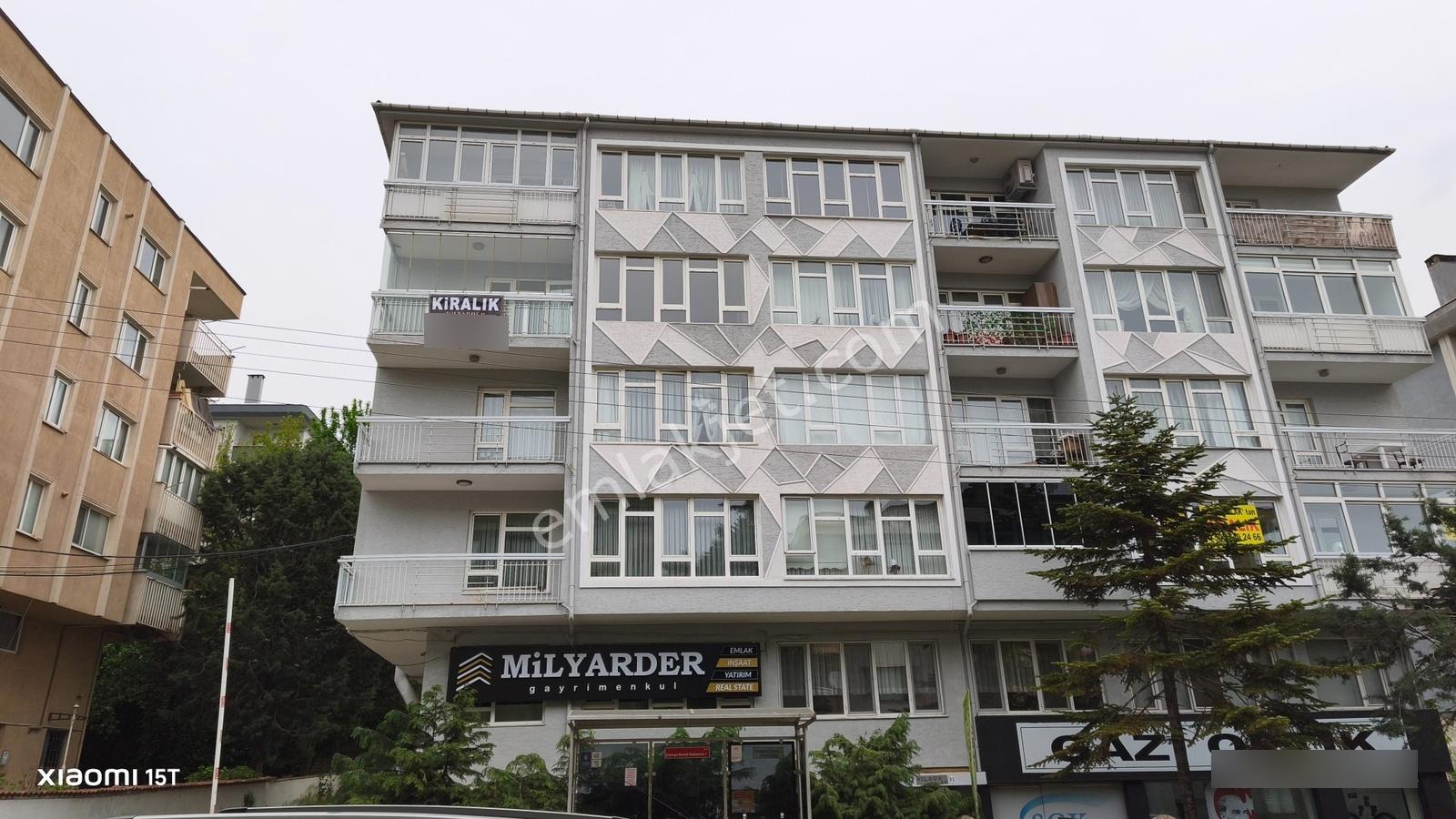 Bursa Çekirgede Hastaneye Cephe Otoparklı Ve Bahçeli Kiralık 3+1