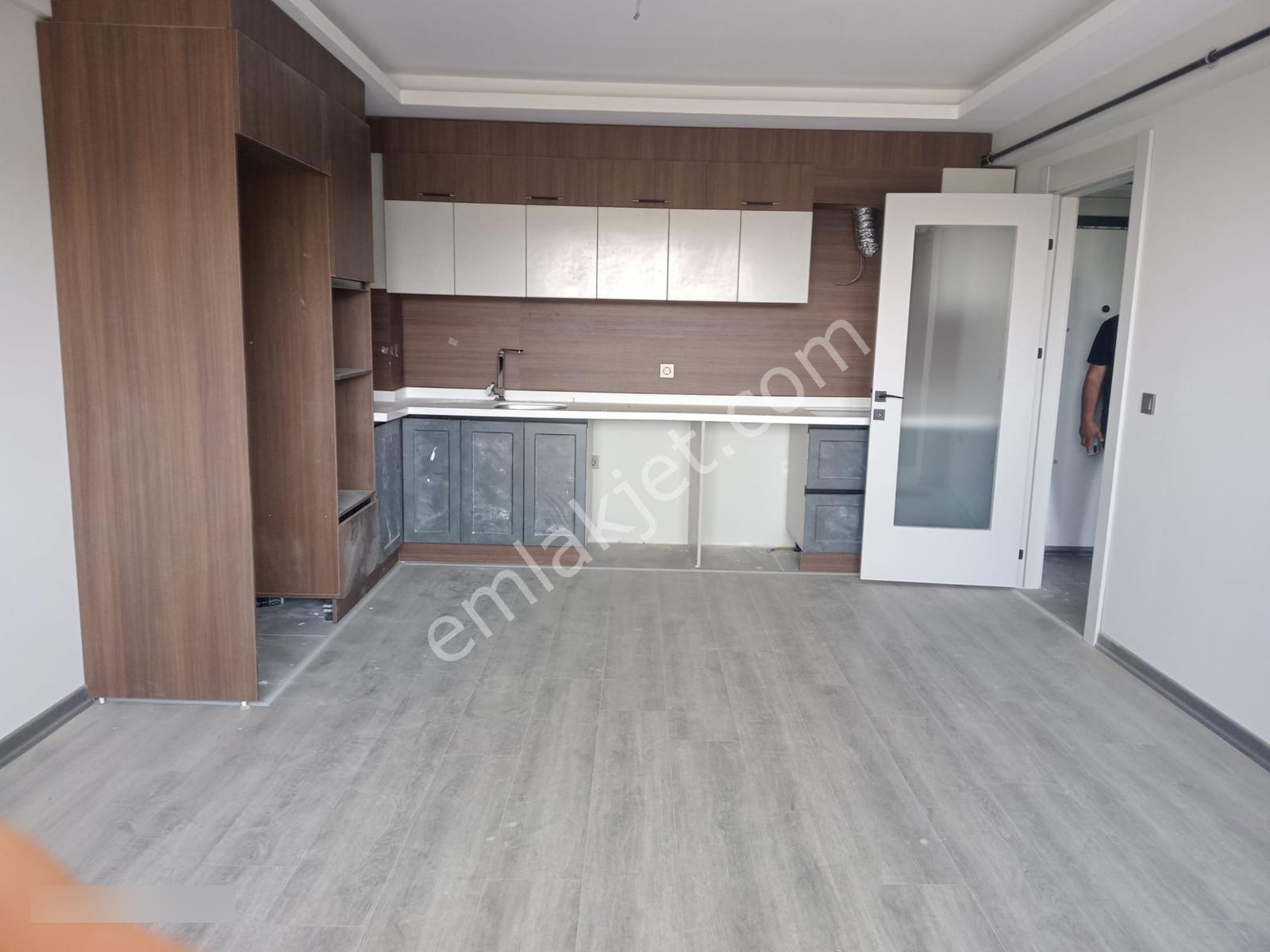 Çankaya Akpınar'da Odtü Manzaralı Lüks Yapılı Satılık 1+1!!!!!!!