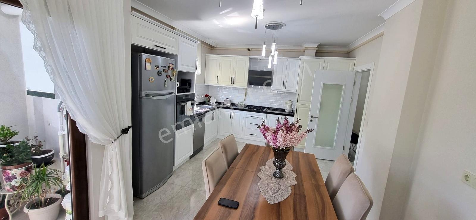 Bostancı Akyıldız Sitesi'nde İçi Full Yapılı Lüks 3+1 Daire - Görsel 32