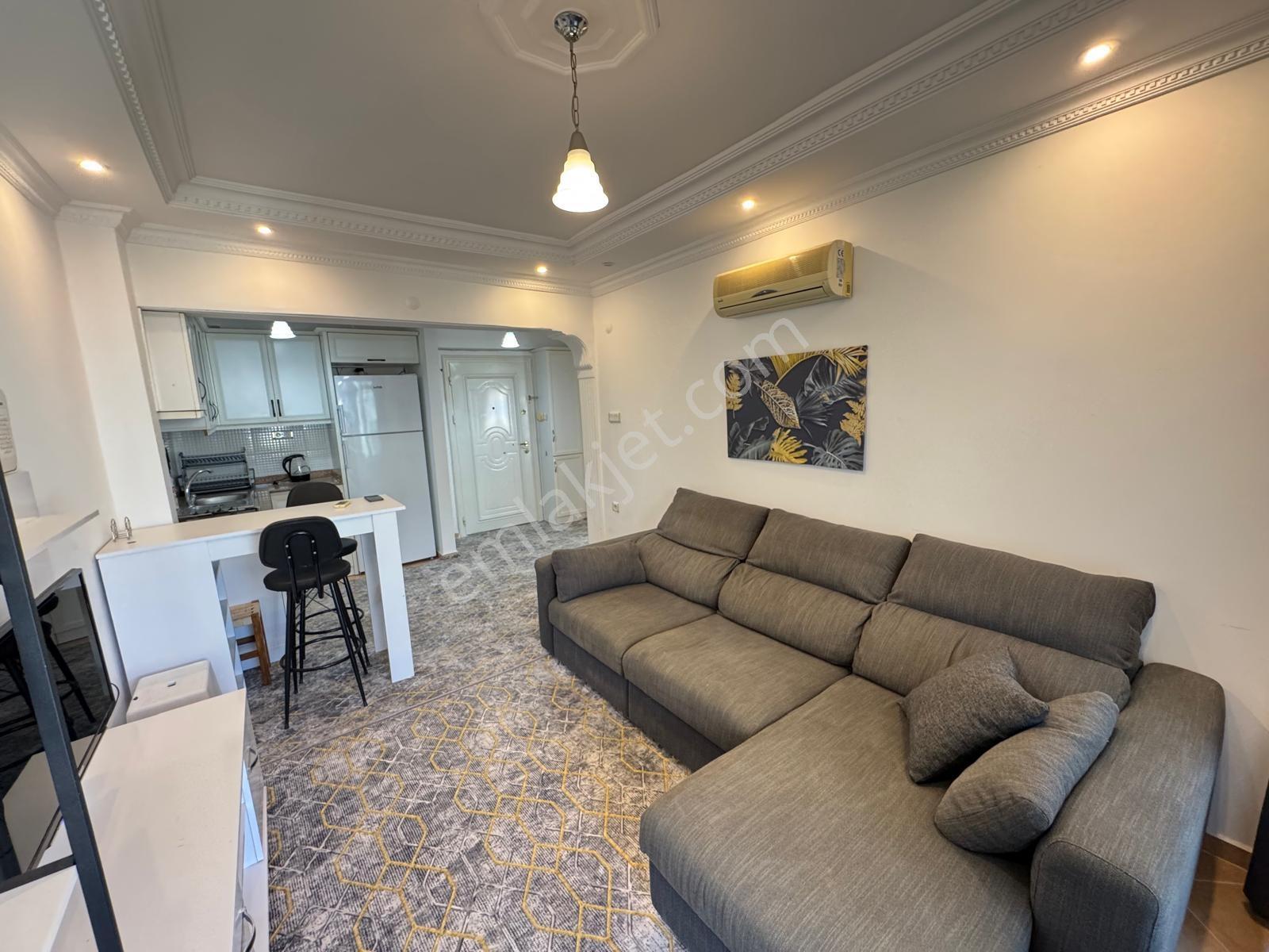 Mahmutlar Mah. Site İçinde Full Eşyalı Kiralık 1+1 Daire