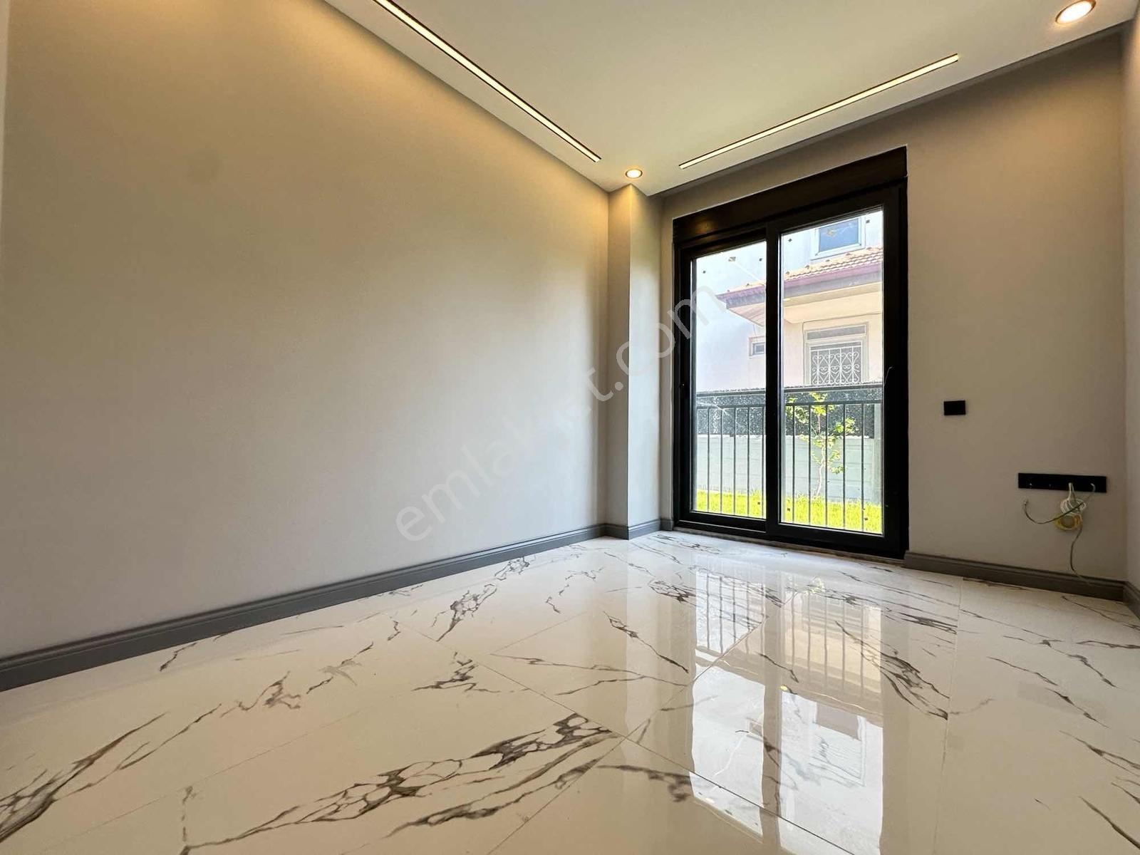 Sorgunda Ultralüx 3+1 Villa Dairesi / Yerden Isıtmalı / Havuzlu - Görsel 28